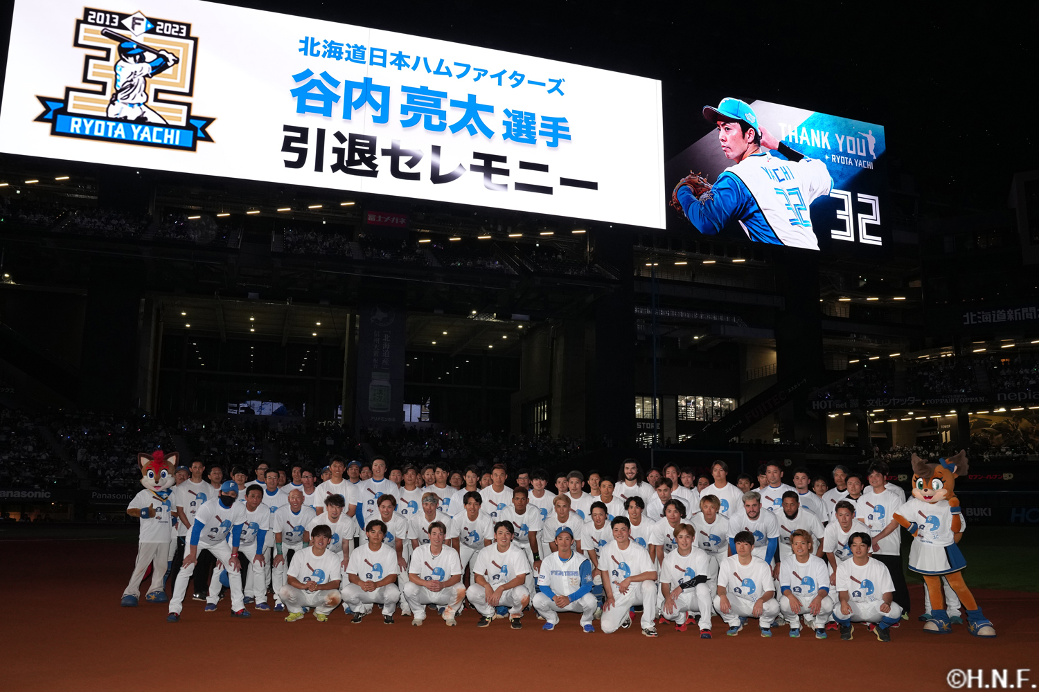 球団全員と集合写真