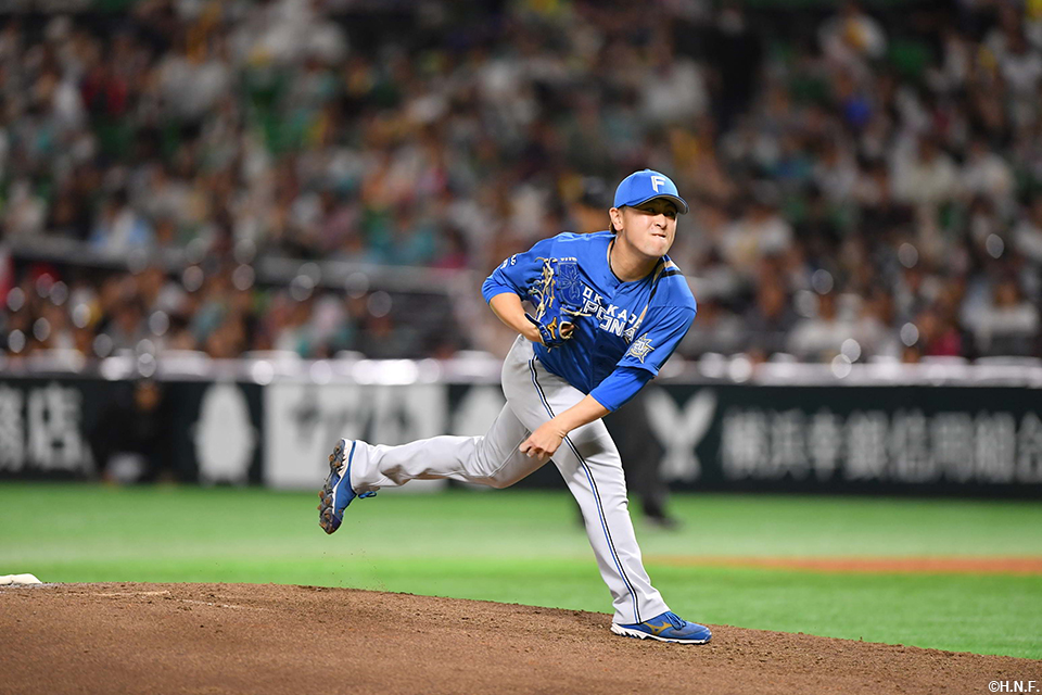 8回、四番手の河野投手