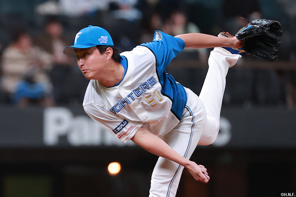 8回、四番手の石川投手