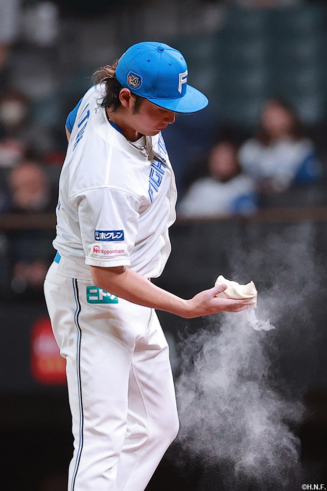 先発の伊藤投手04