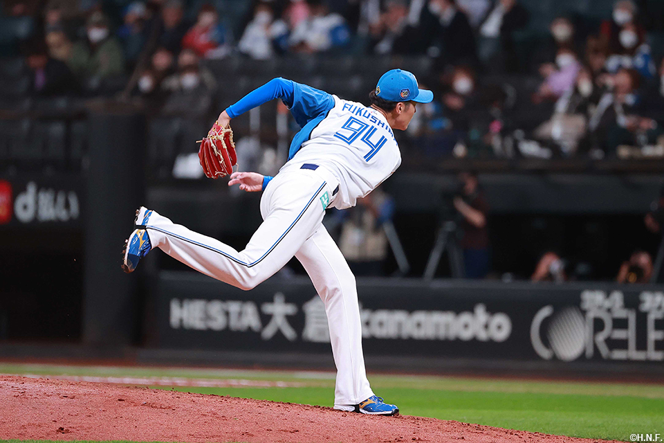 7回、三番手の福島投手05