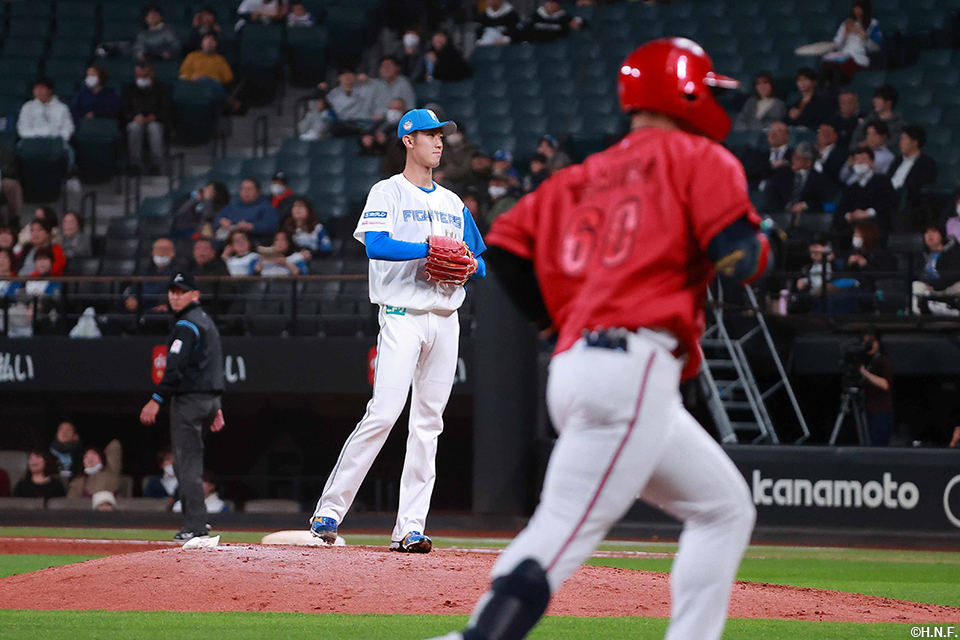 7回、三番手の福島投手07