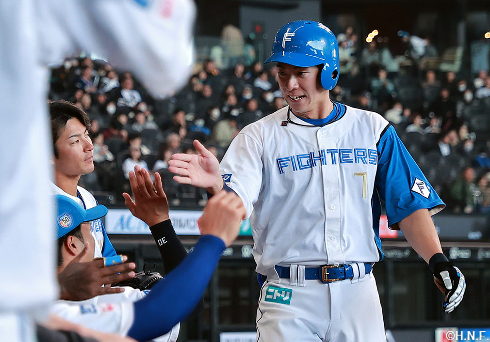 2回裏、生還した松本剛選手