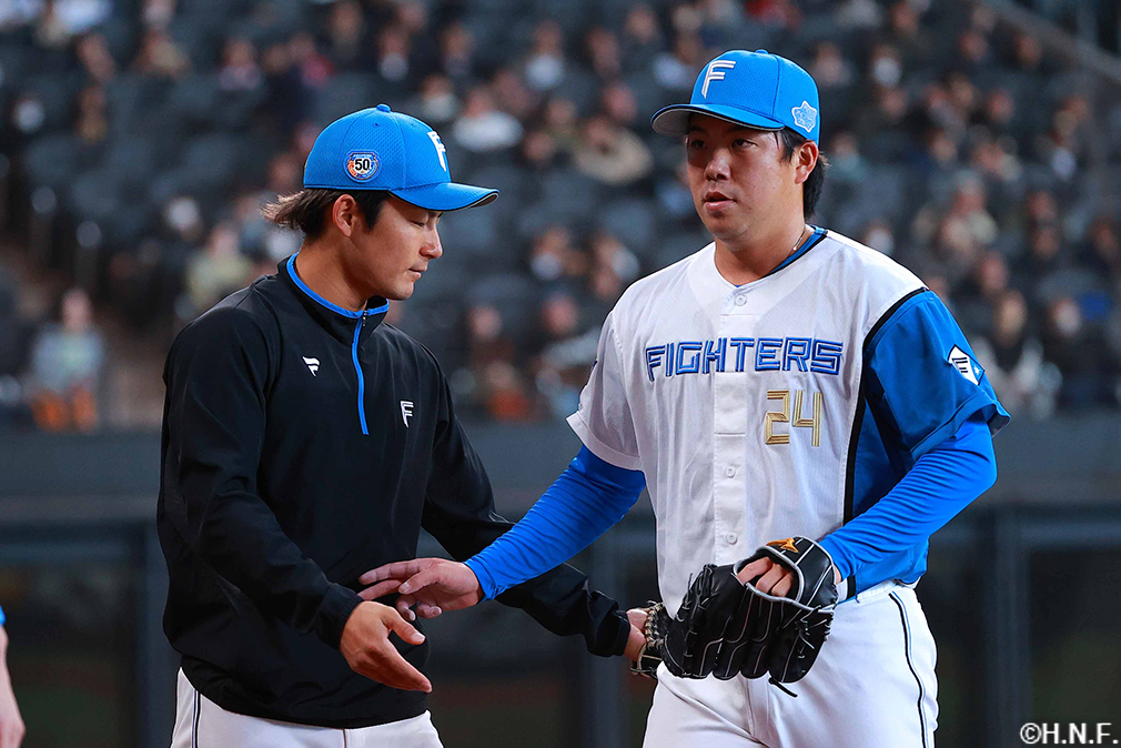 ８回表を抑えた金村投手