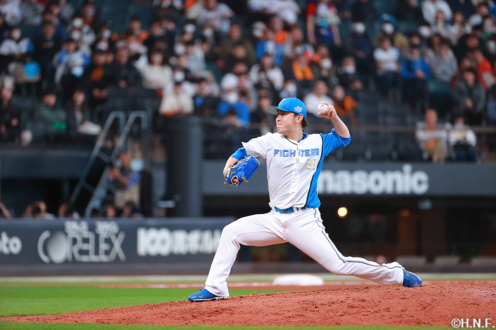 9回、四番手の河野投手02