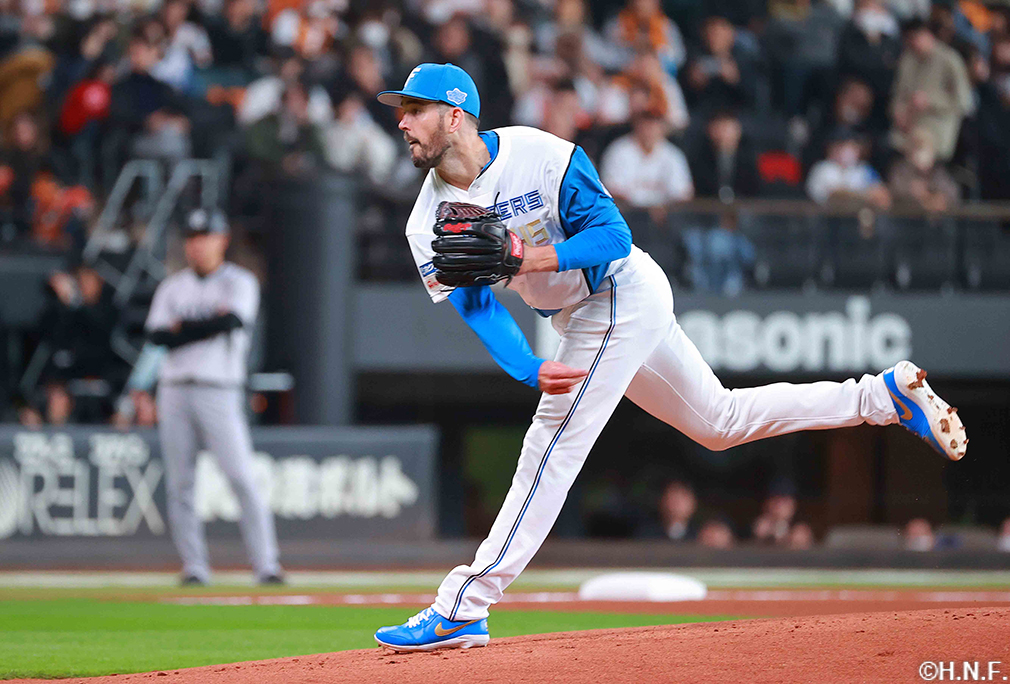 先発のバーヘイゲン投手02