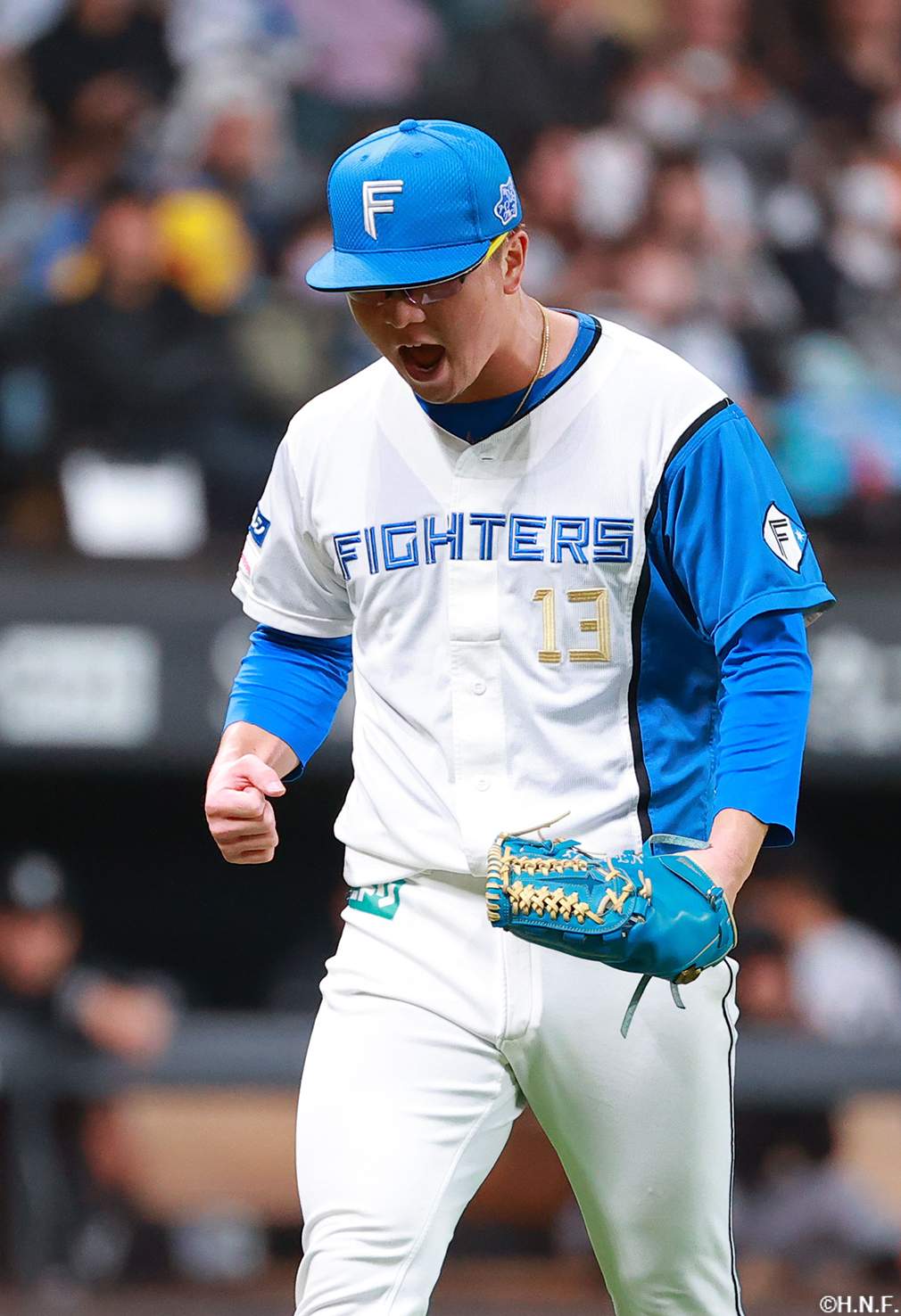 9回表、ピンチを抑えた生田目投手