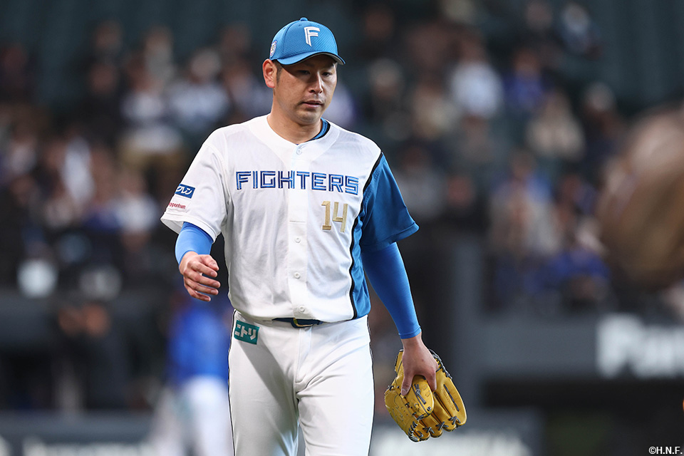 先発の加藤貴投手03