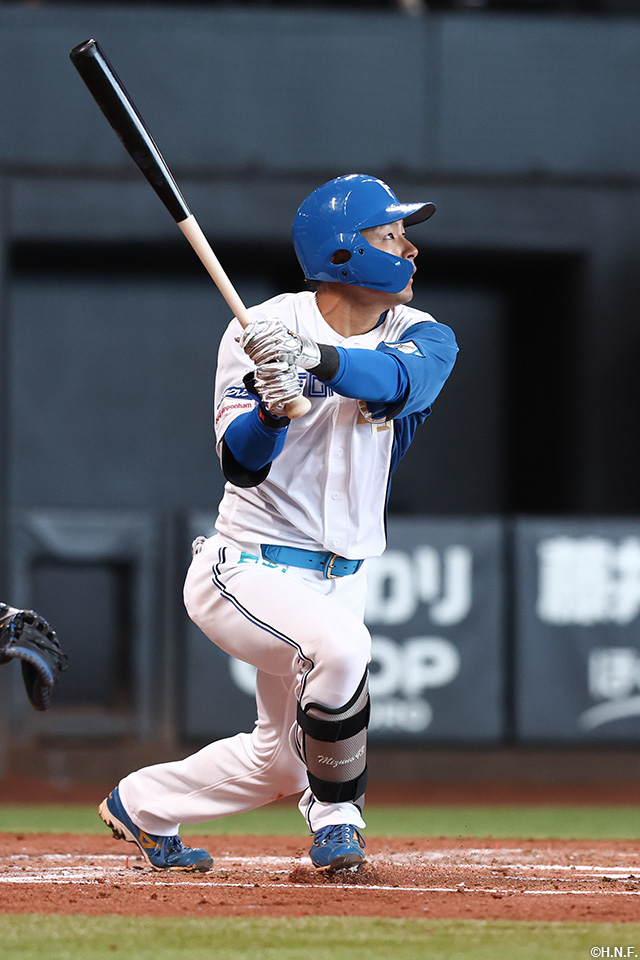 3回裏、第一打席の水野選手