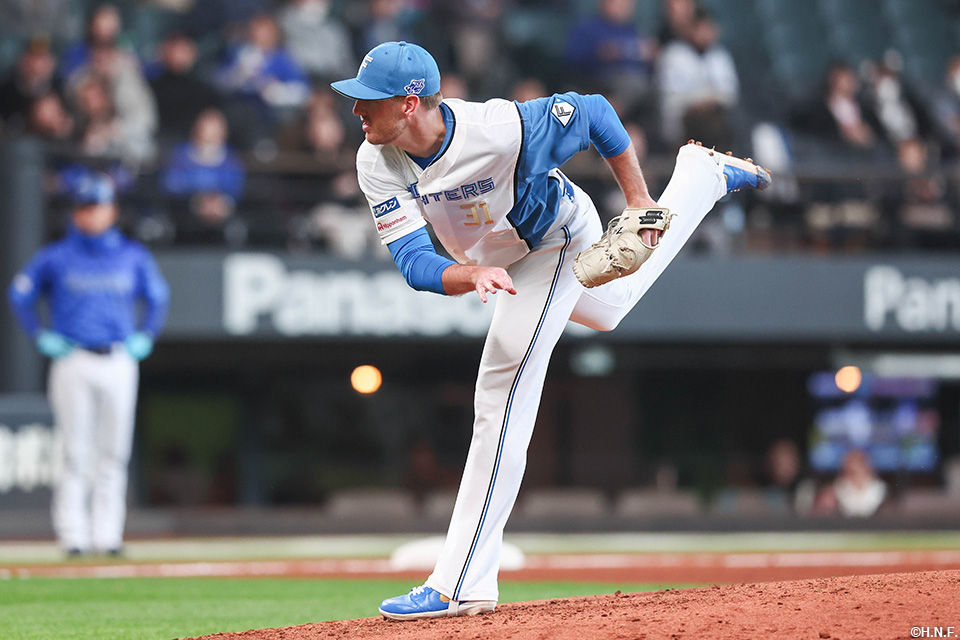 7回、三番手のマーフィー投手