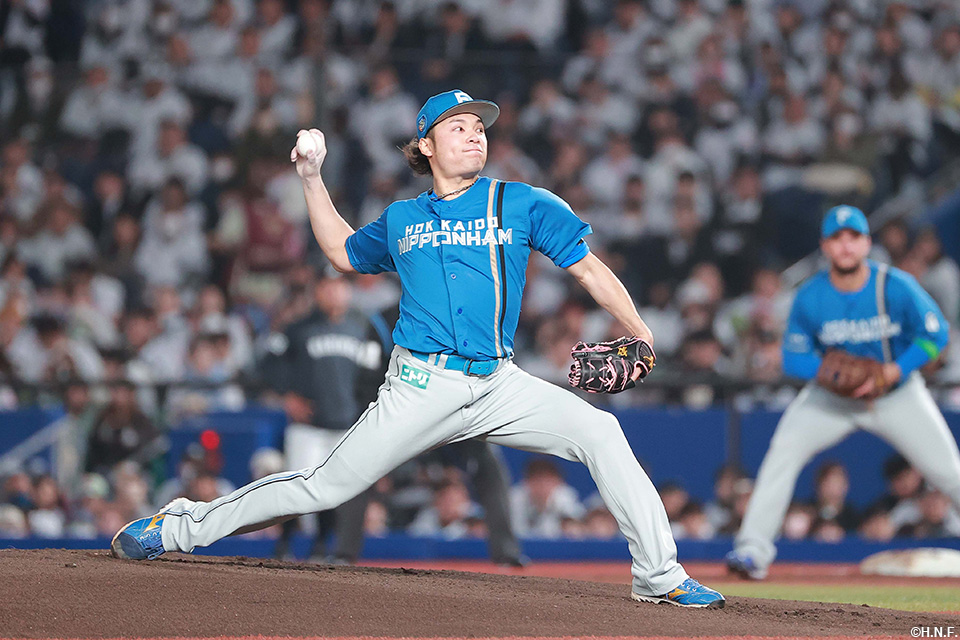 先発の伊藤投手01