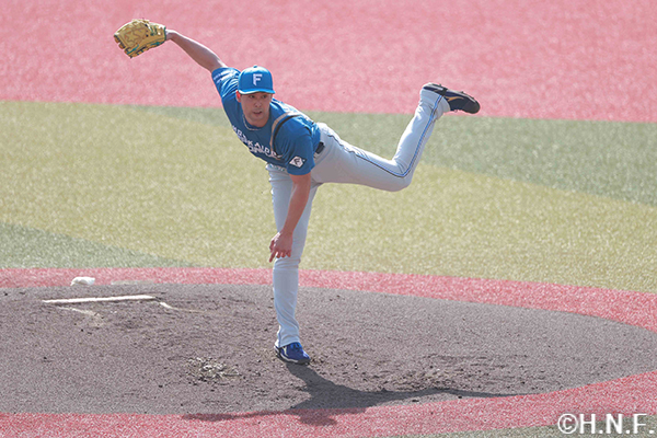 先発の上原投手03