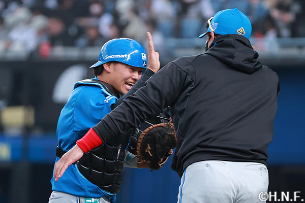 田宮選手と新庄監督