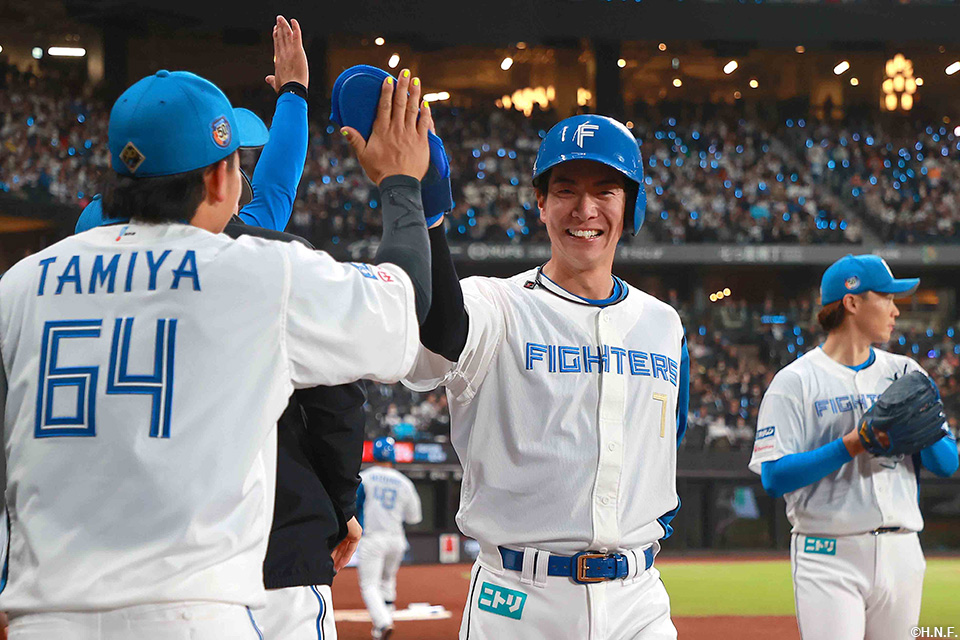 6回裏、生還した松本剛選手