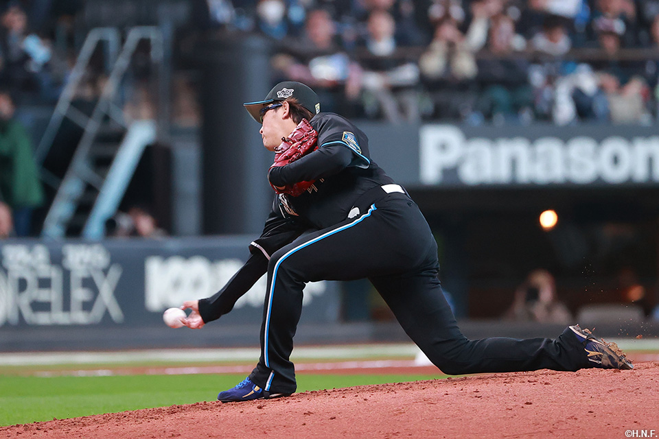 5回、二番手の鈴木投手