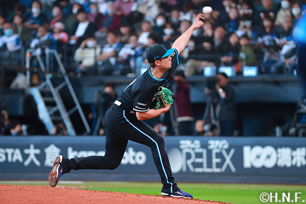 先発の上原投手03