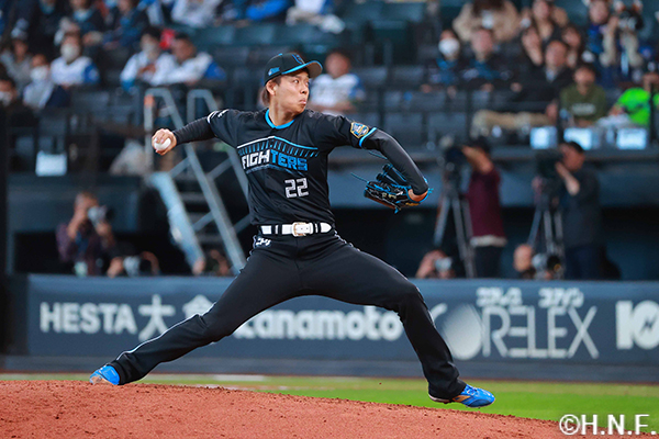 9回、四番手の杉浦投手