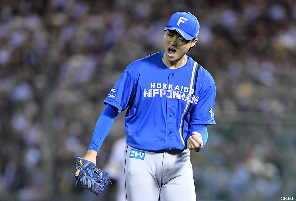 5回裏、大ピンチを無失点で抑えた山﨑福投手