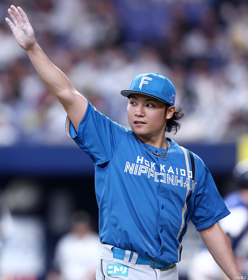 6回裏を抑えた伊藤投手02