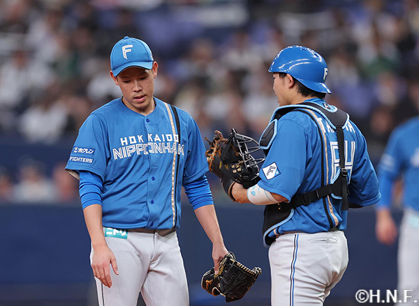 2回裏を抑えた根本投手