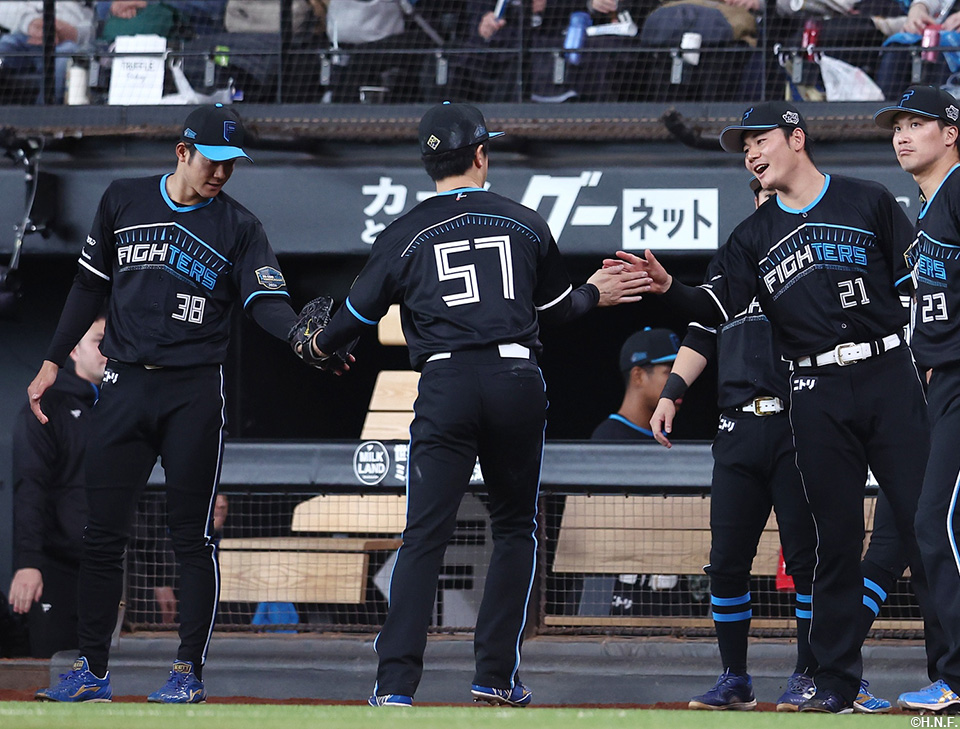 4回表を抑えた北山投手