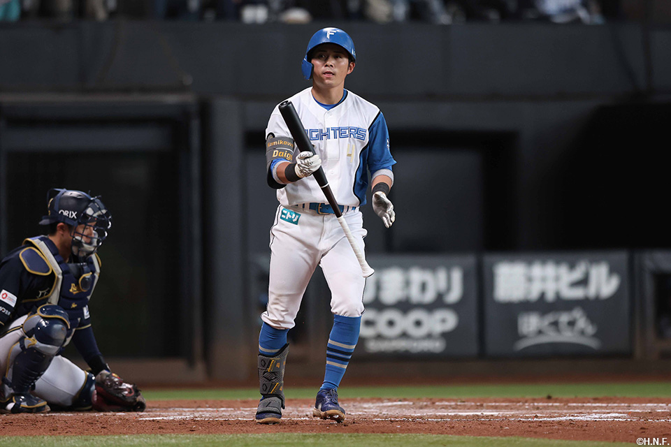 4回裏、押し出し四球を選んだ上川畑選手