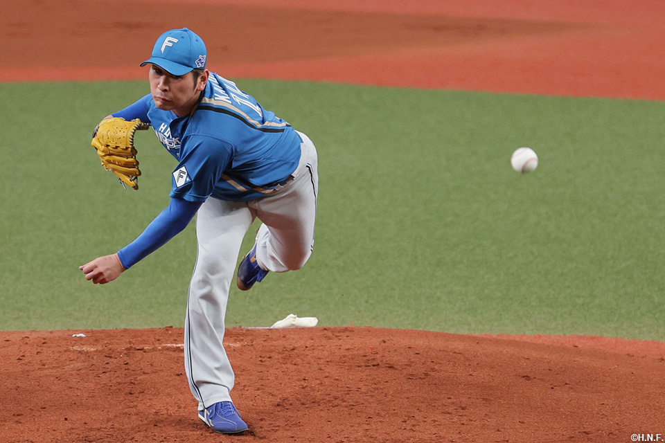 先発の加藤貴投手01