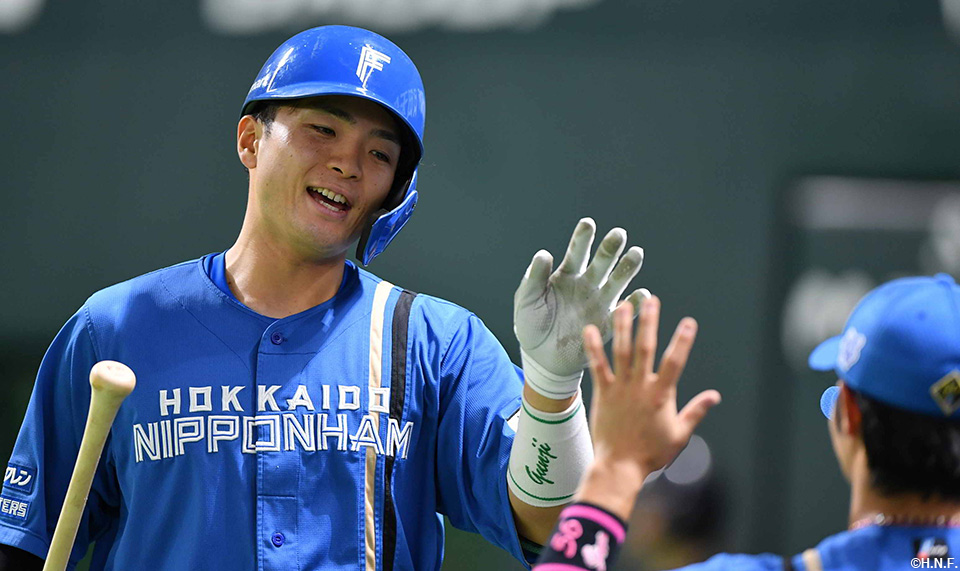 4回表、同点となる犠牲フライを放った郡司選手