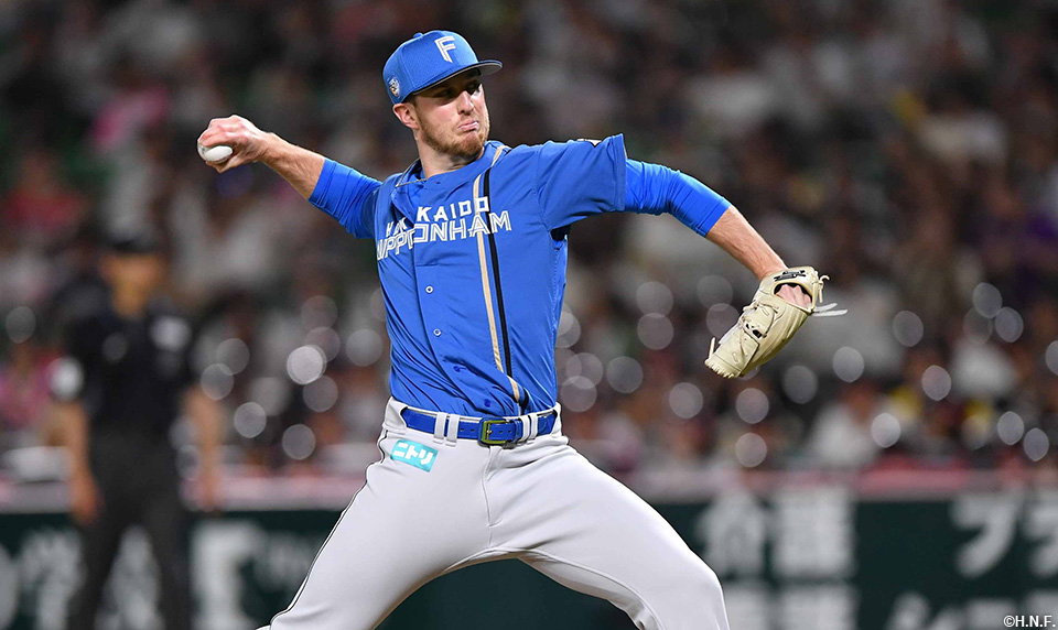 8回、五番手のマーフィー投手