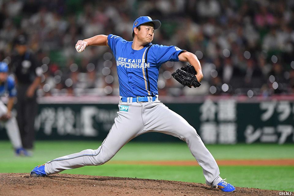 10回、四番手の齋藤友投手