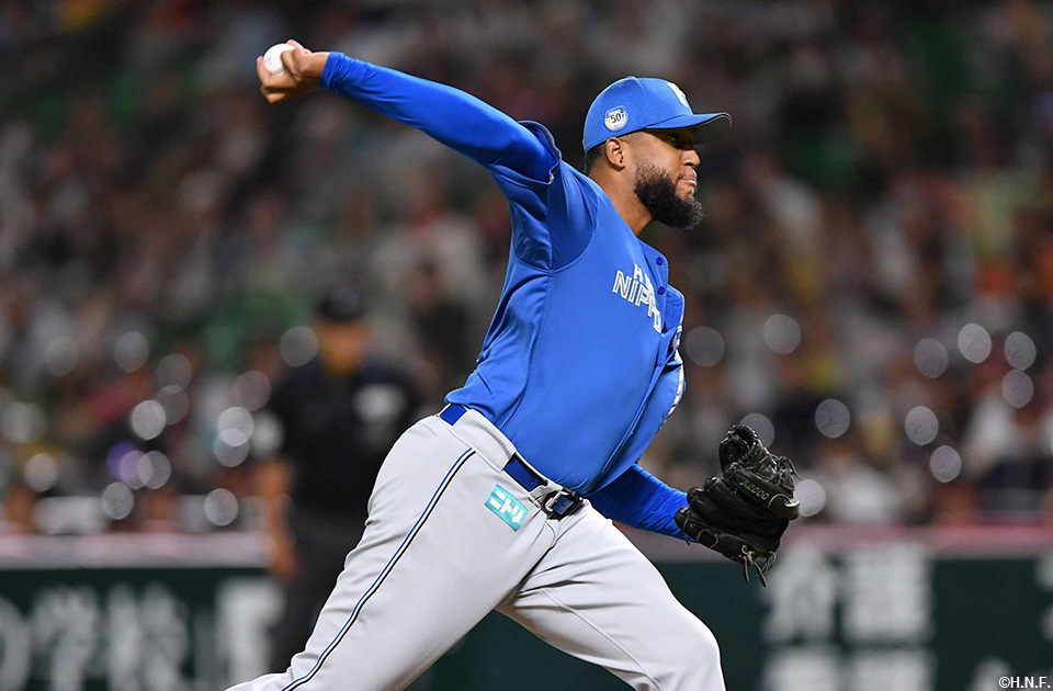 5回、二番手のロドリゲス投手