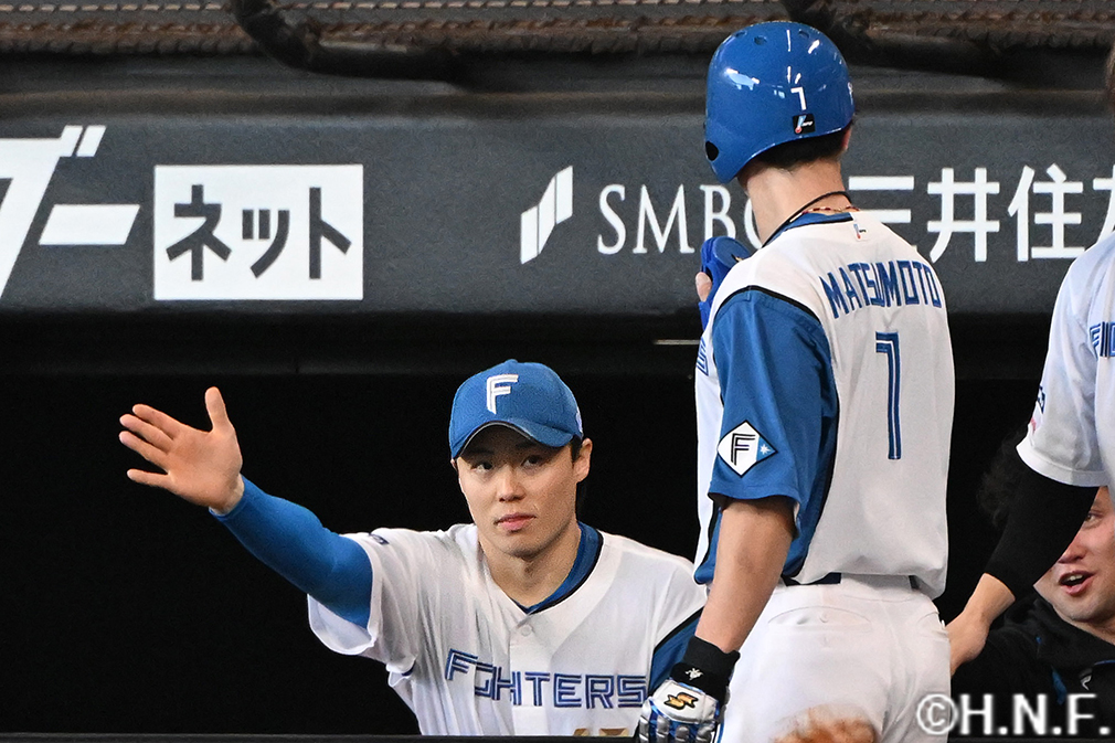 8回裏、生還した松本剛選手