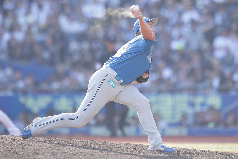 8回、四番手の齋藤友投手