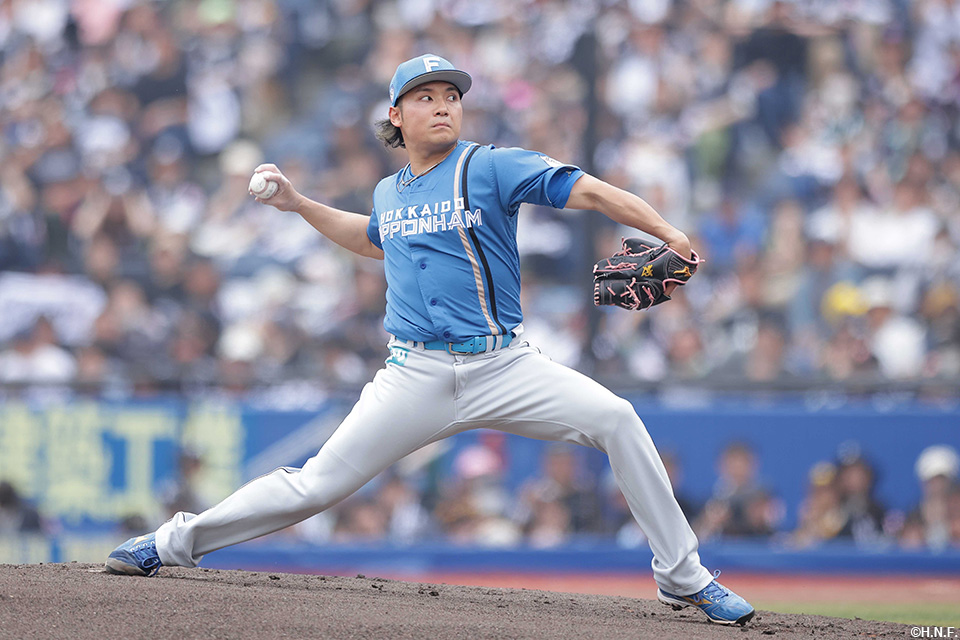 先発の伊藤投手01