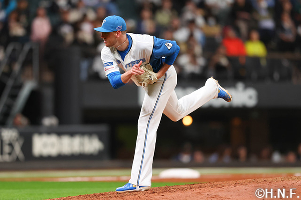 7回、四番手のマーフィー投手