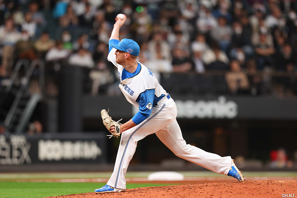 7回、三番手のマーフィー投手