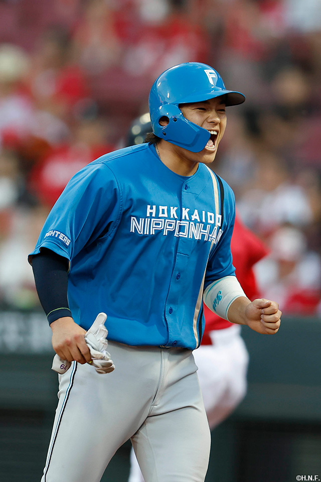 4回表、先制の適時打を放つ田宮選手03