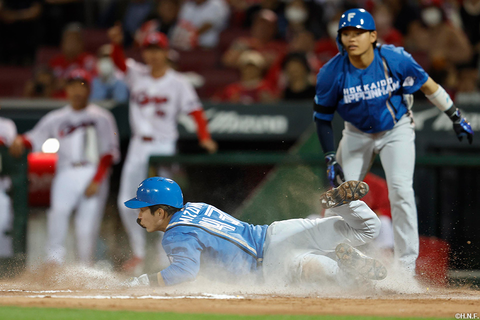 7回表、生還した水野選手01