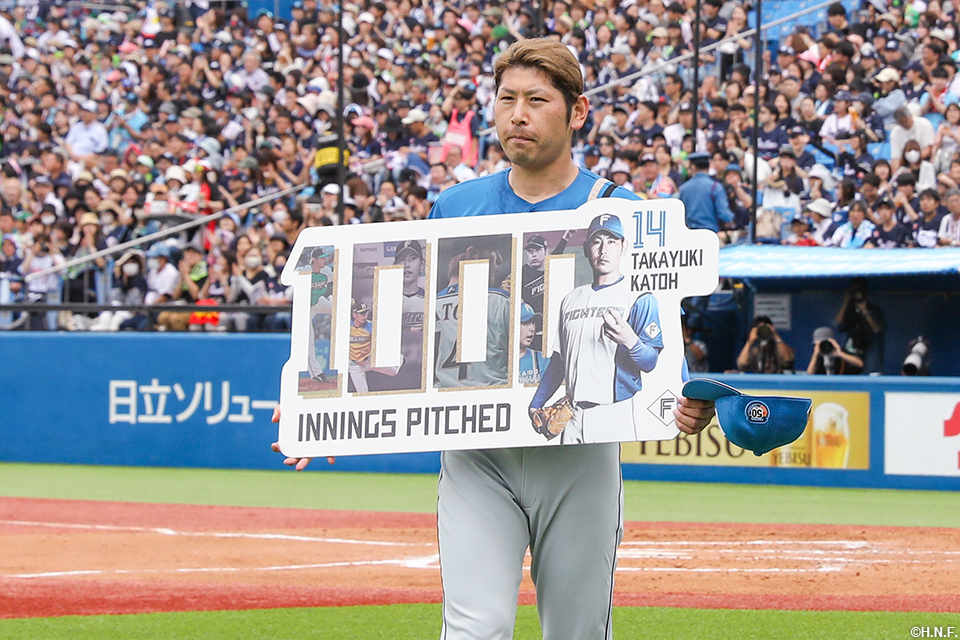 通算1000投球回を達成した加藤貴投手02