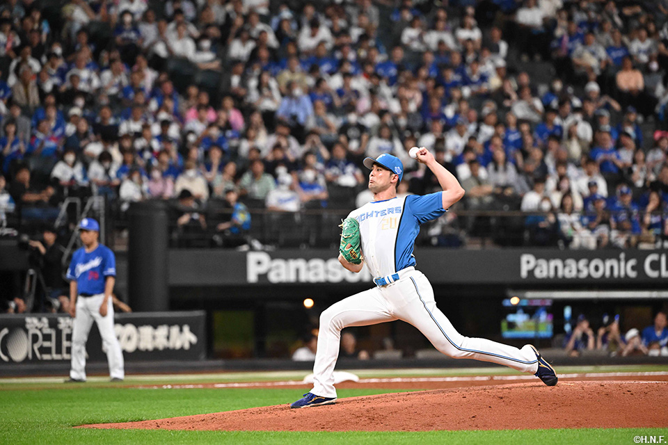 先発の上原投手02