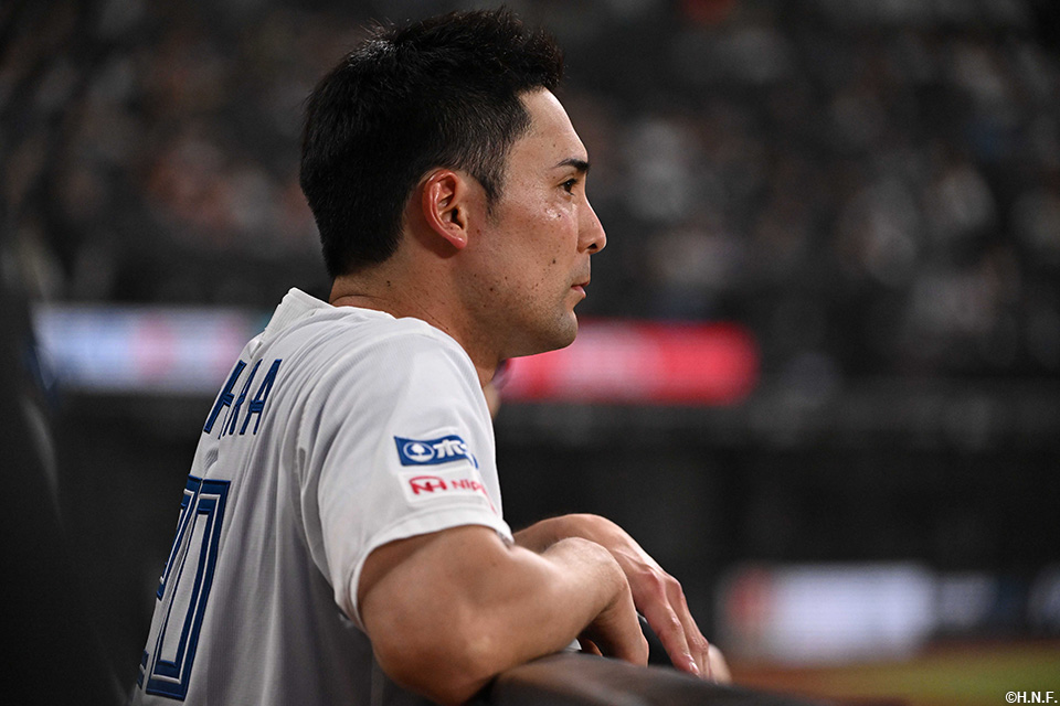 7回裏、戦況を見守る上原投手02