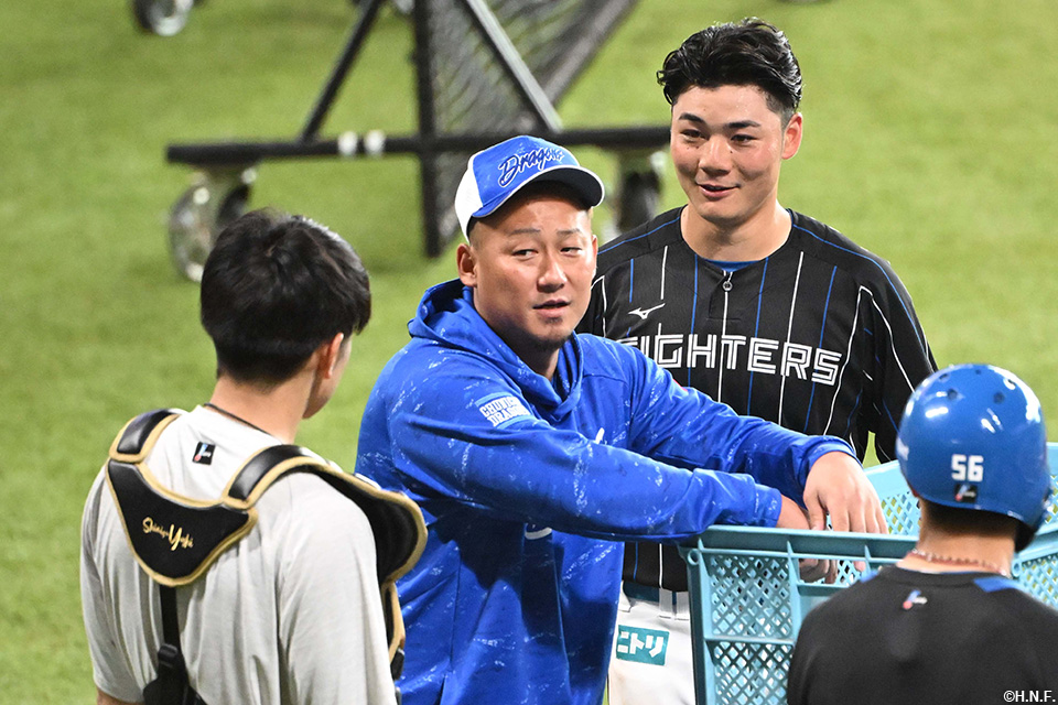 ドラゴンズ中田選手と清水選手、清宮選手01