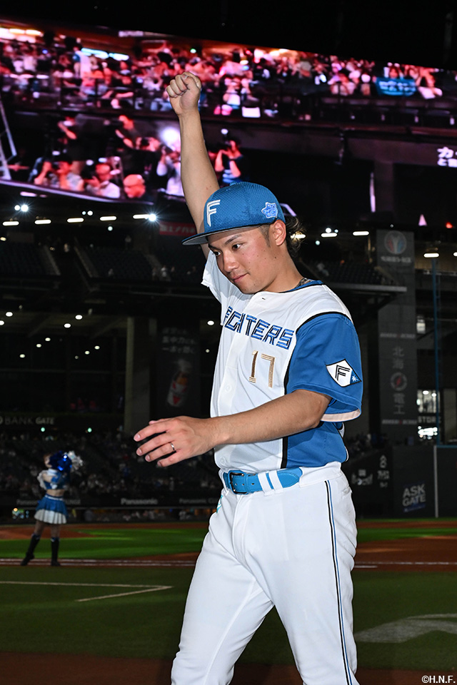 ヒーローの伊藤投手02