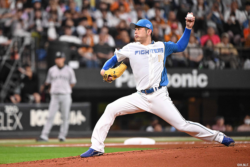 先発の加藤貴投手03