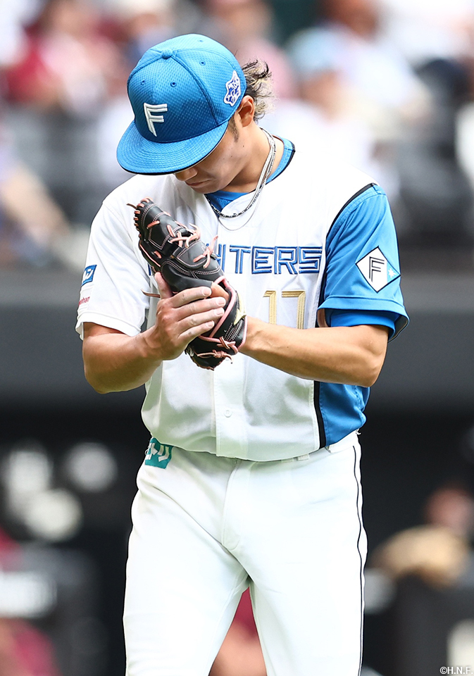 5回を抑えた伊藤投手02