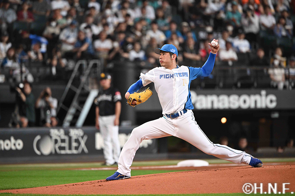 先発の加藤貴投手01