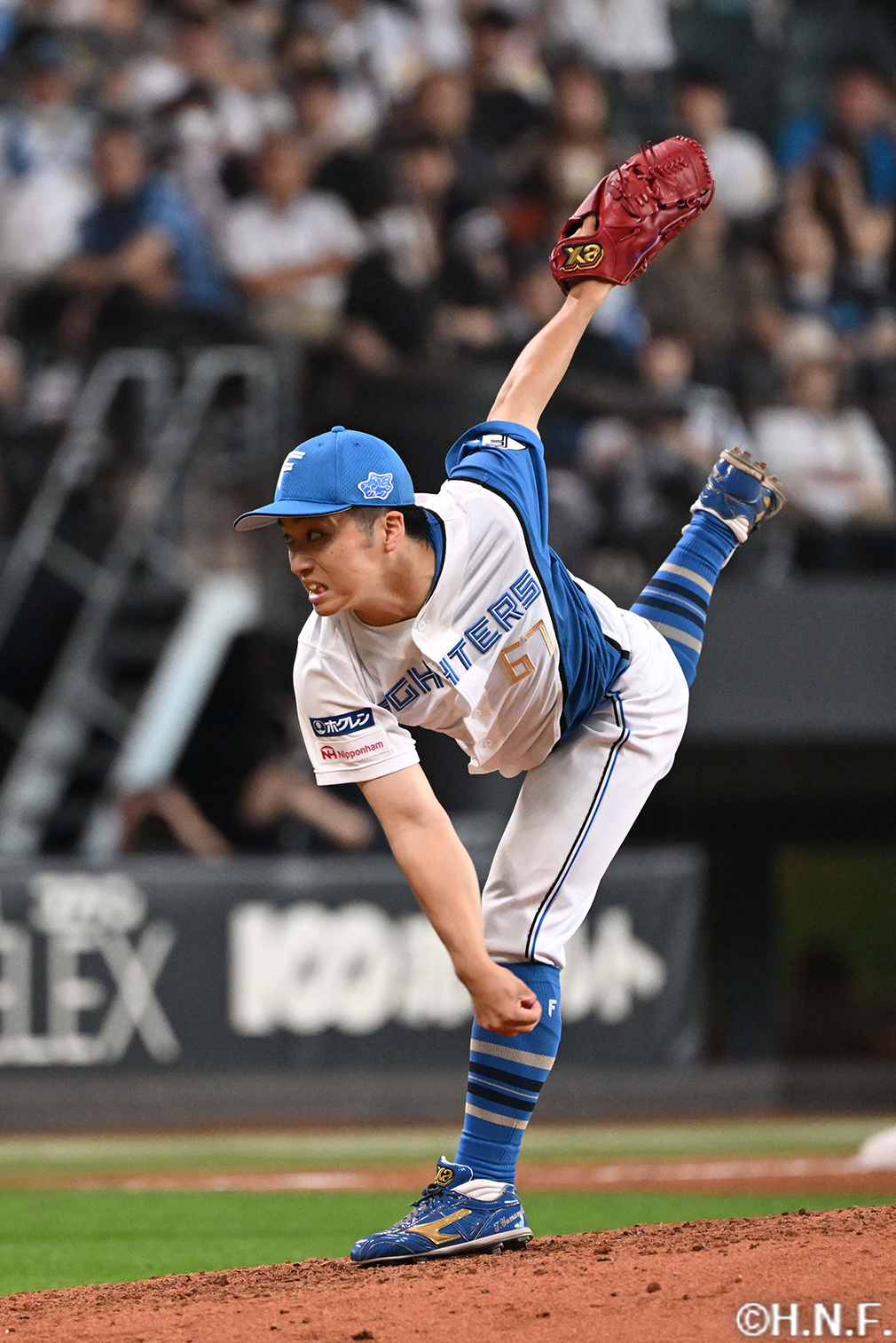 8回、五番手の山本拓投手