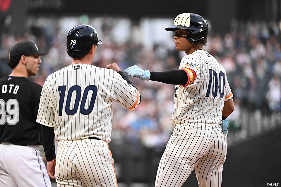 3回裏、適時打を放った水谷選手