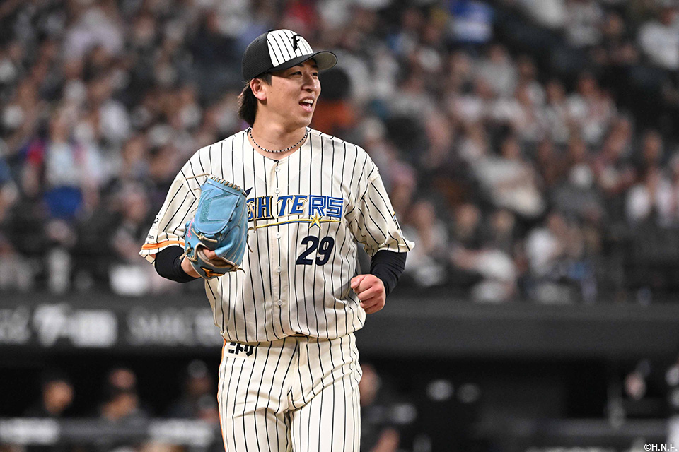 5回表を抑えた細野投手