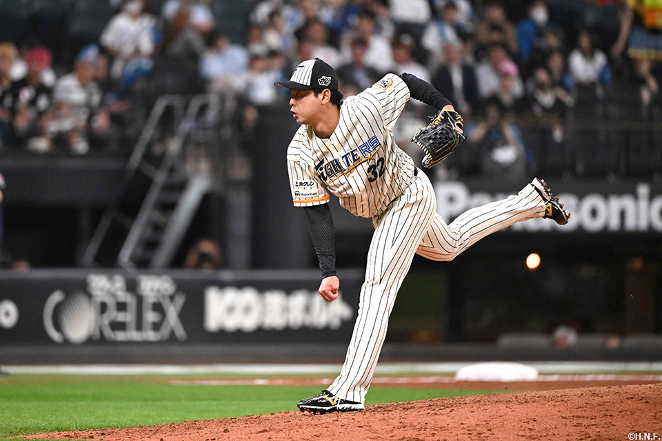 8回、五番手の黒木投手